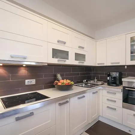 Poolincluded - Villa Belissima بيت للعطل
