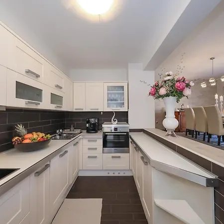 بيت للعطل Poolincluded - Villa Belissima *