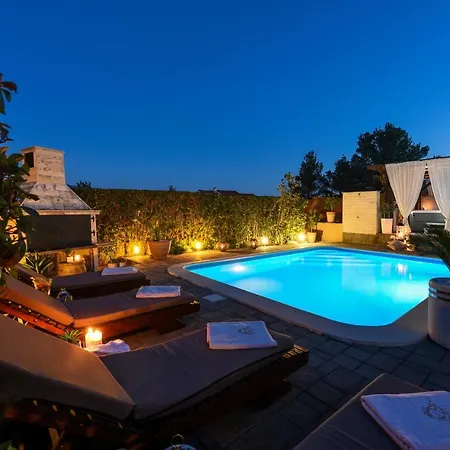 بيت للعطل Poolincluded - Villa Belissima