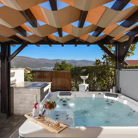 Poolincluded - Villa Belissima بيت للعطل *